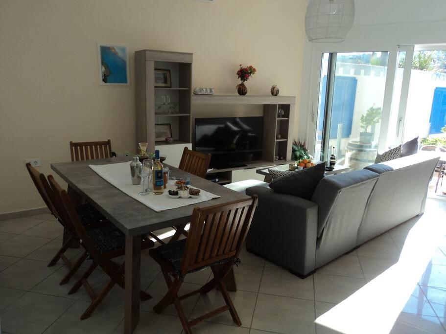 Ferienwohnung The Getaway Agia Marina Exterior foto